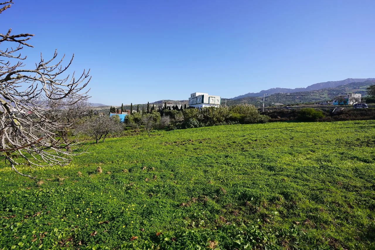 Terrain à vendre à ben qarich, 3500 mètres, convenant à la construction, propriété