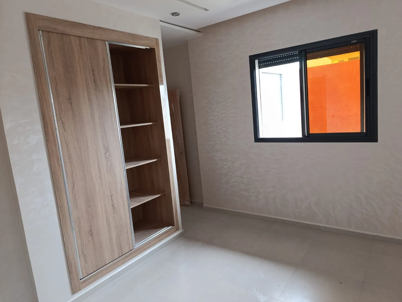 Appartement au design moderne à vendre à Tétouan de 99 m², 3 chambres et  salon 