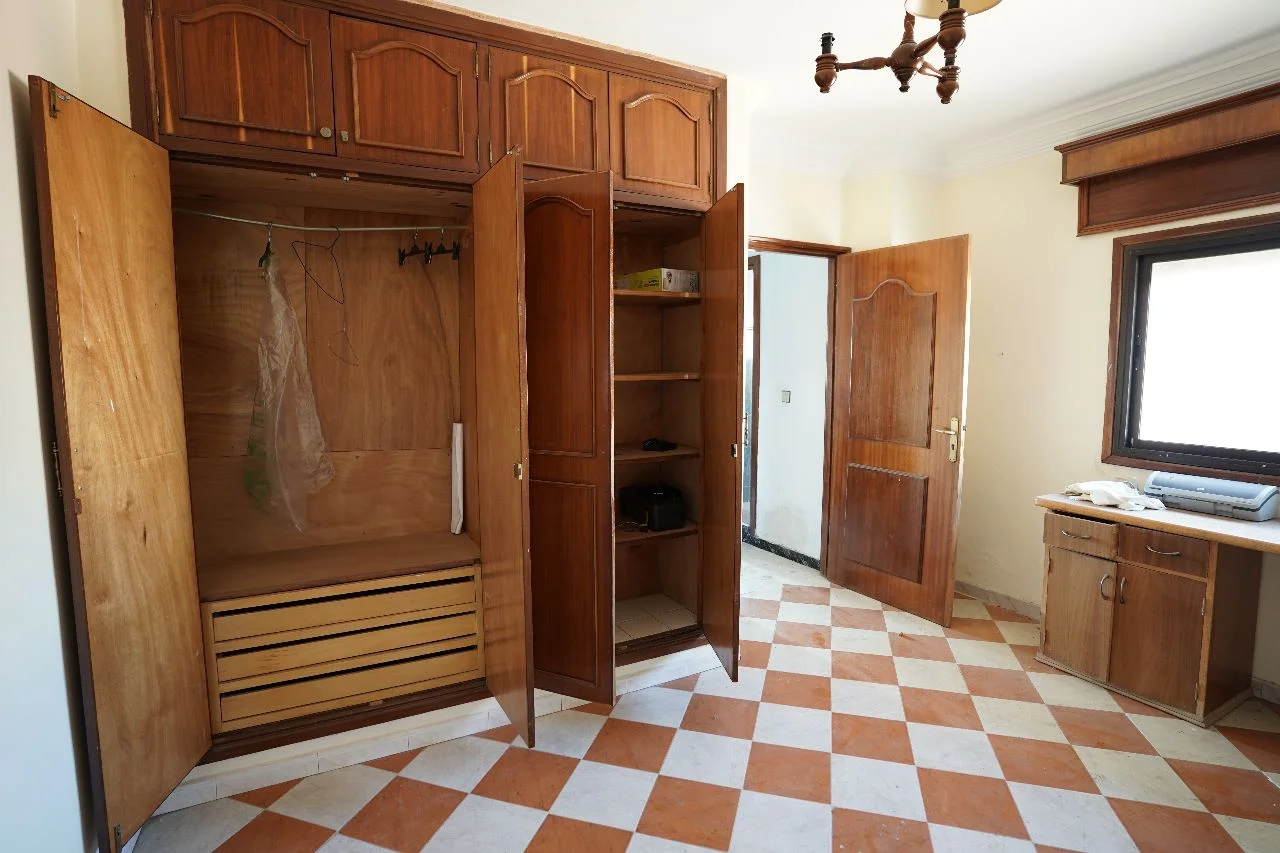 Duplex à vendre dans la ville de Tétouan 5 chambres 3 salons 4 balcons 300 M² 