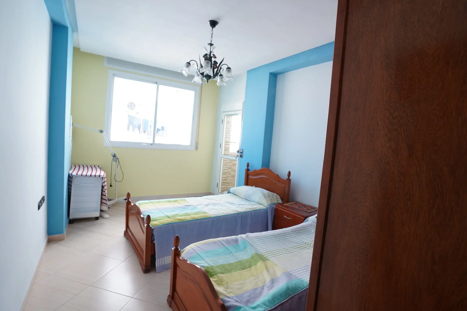 appartement à vendre à tetouan 4ème etage Titrée 2 chambre 2 salon 2 balcon 136 mètres