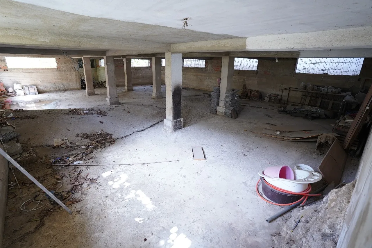 Villa vide à vendre à Tétouan | 637 m² – Emplacement privilégié