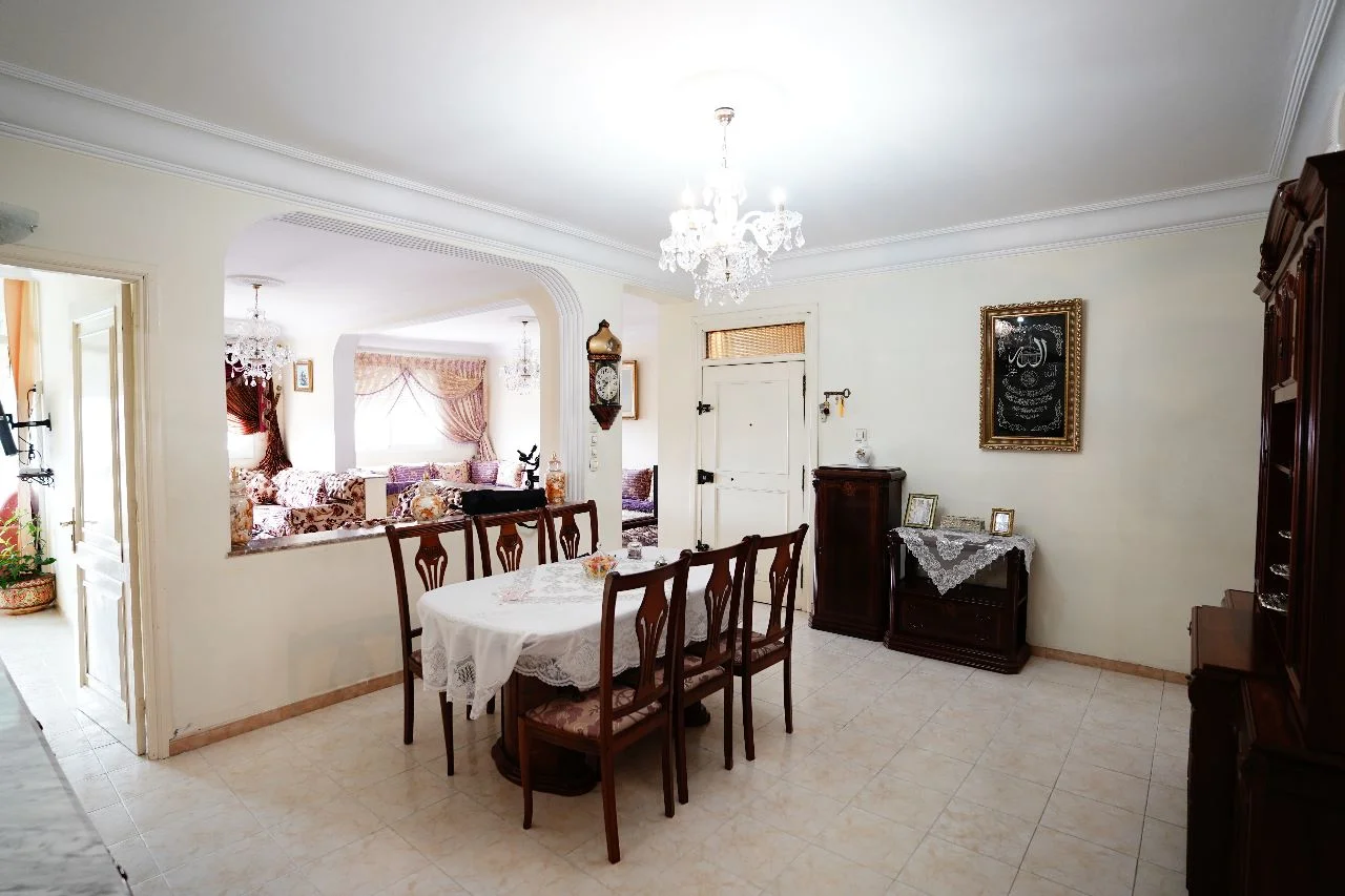 appartement parfait à vendre à tetouan 2 chambre 2 salon 2 balcon 135 mètres