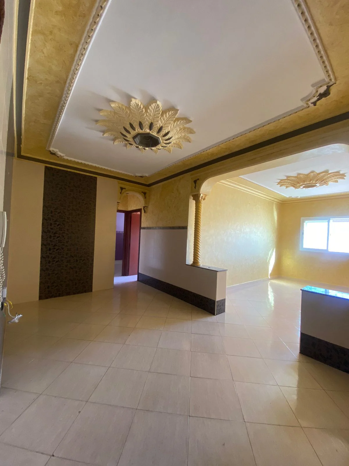 Bel appartement à vendre à Tétouan, d'une superficie de 77 m, avec 2 chambres 