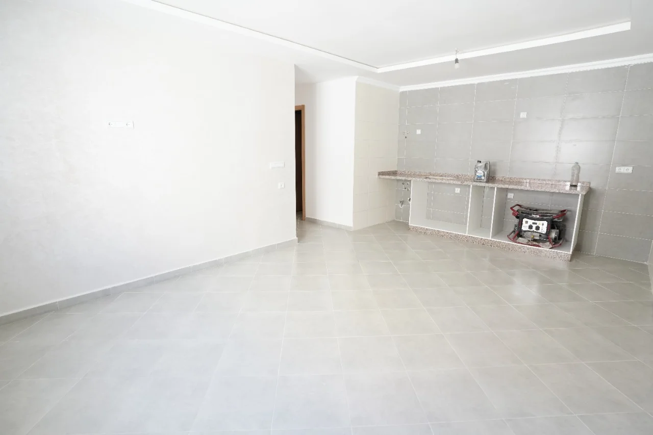 Appartement à vendre à tetouan avec un beau design 2 chambre salon 1èr étg 57 m²