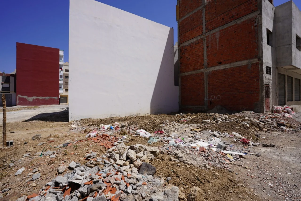 Terrain constructible à vendre dans le quartier de Tétouan 107 mètres