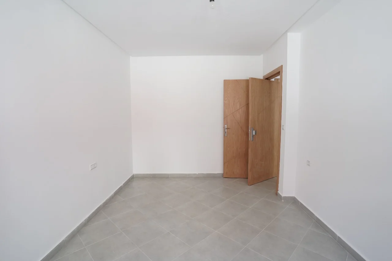 Appartement à vendre à tetouan avec un beau design 2 chambre salon 1èr étg 57 m²