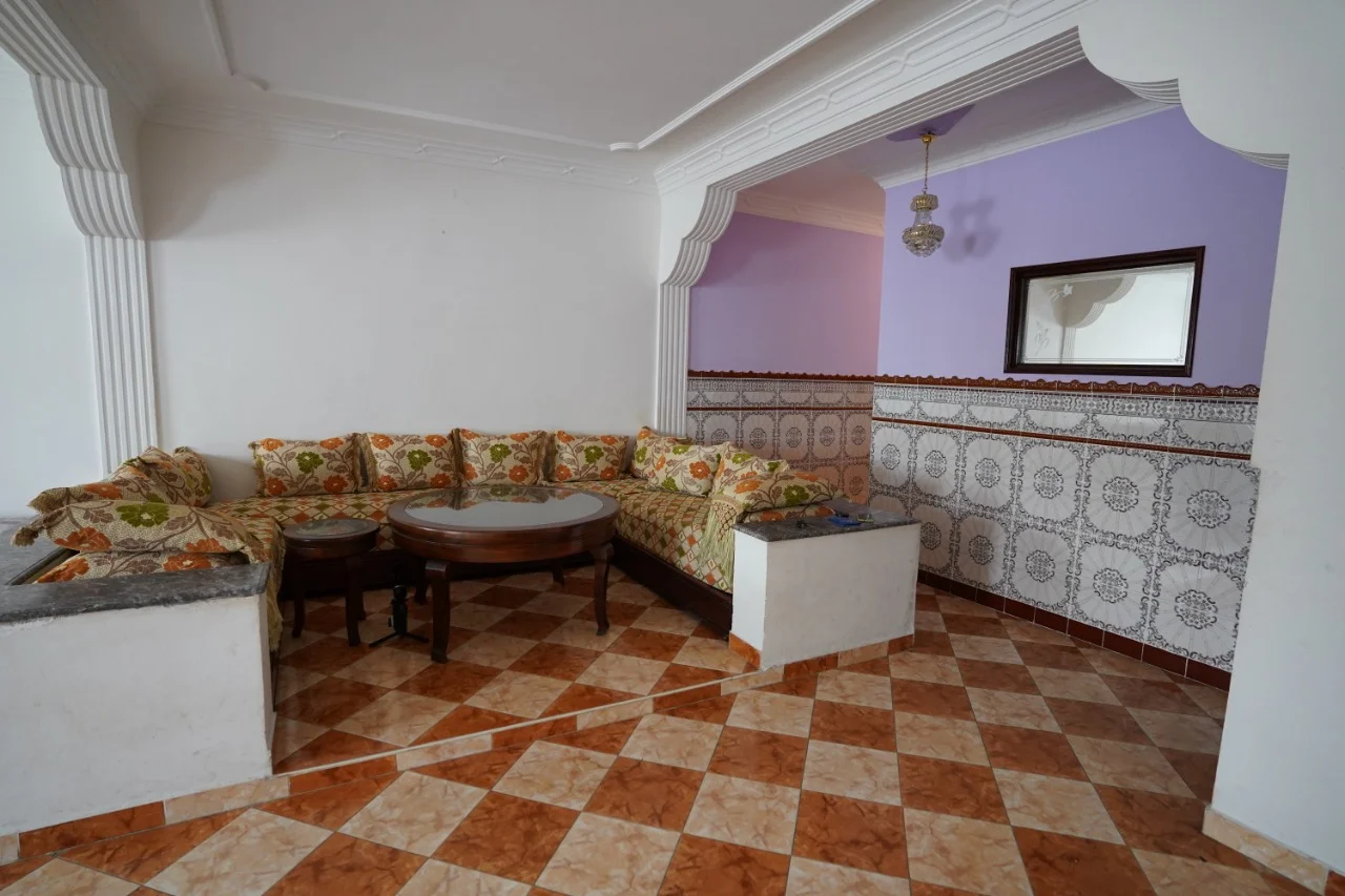  appartement parfait à vendre à Tétouan 2 chambre 2 salon 106 mètres 1er etage