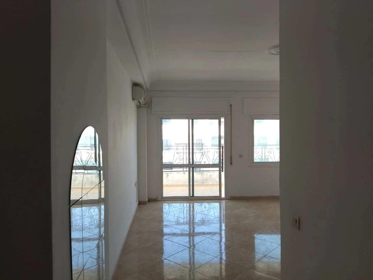 appartement de luxe A vendre au centre de Tétouan a72m 2 salon 3 chambre 8 étage