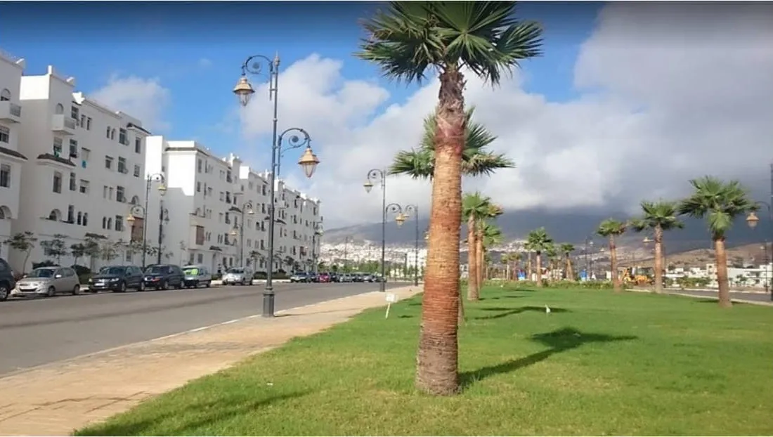 Appartement à louer à la journée au premier étage, composé de 2 chambres et un s