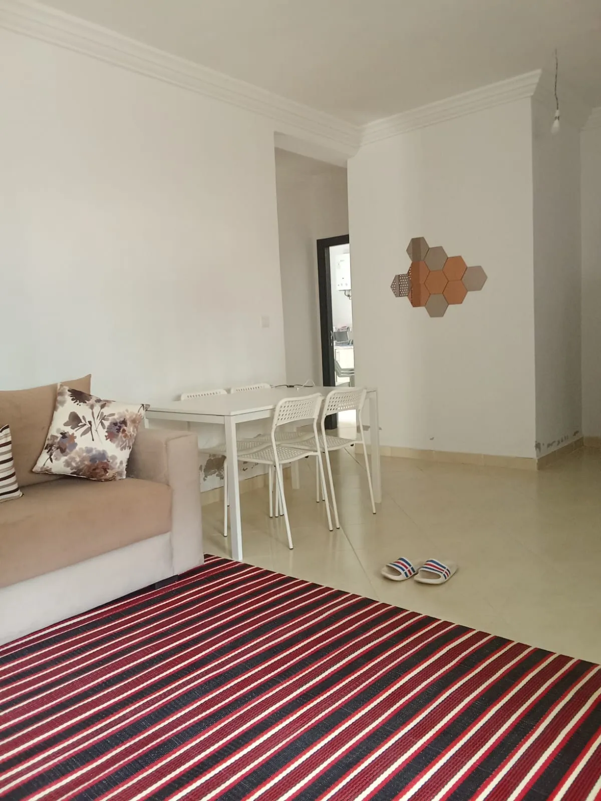 Bel appartement à louer à Martil, au rez-de-chaussée de 60 mètres 2 chambres 