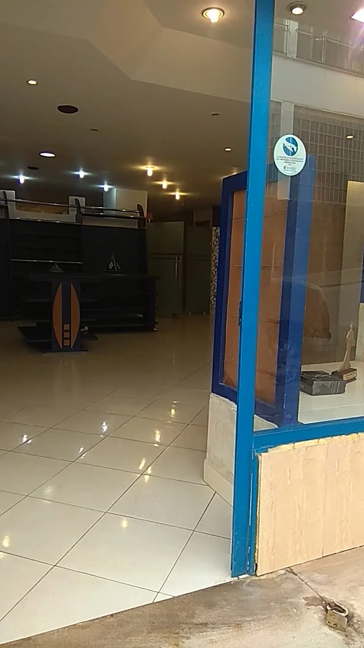 La clé d'un magasin à vendre dans la ville de Tétouan, d'une superficie de 200 mètres carrés