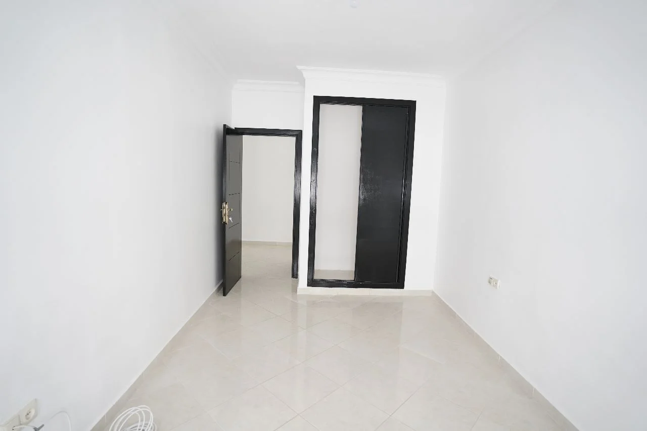 Appartement à vendre à Tétouan 3 chambres 2 salon 2 balcon 2ème étage 83 M²